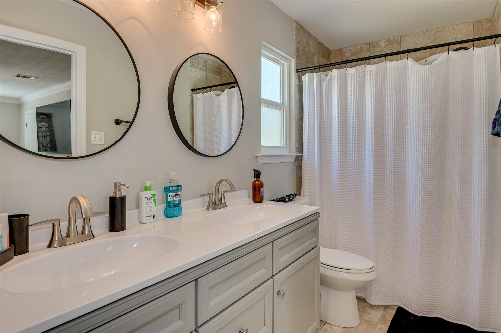 4222 Green Ivy Circle