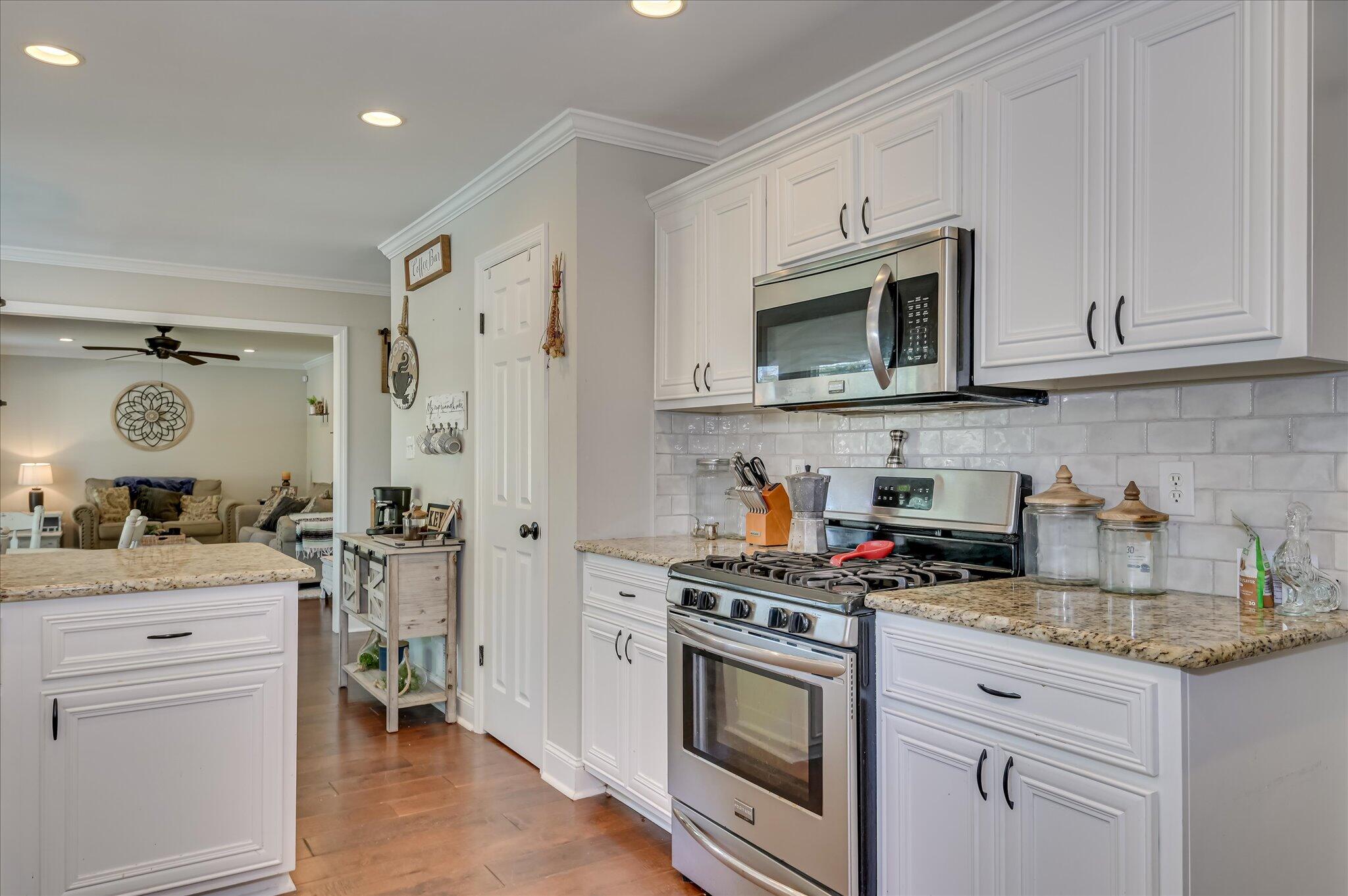 4222 Green Ivy Circle