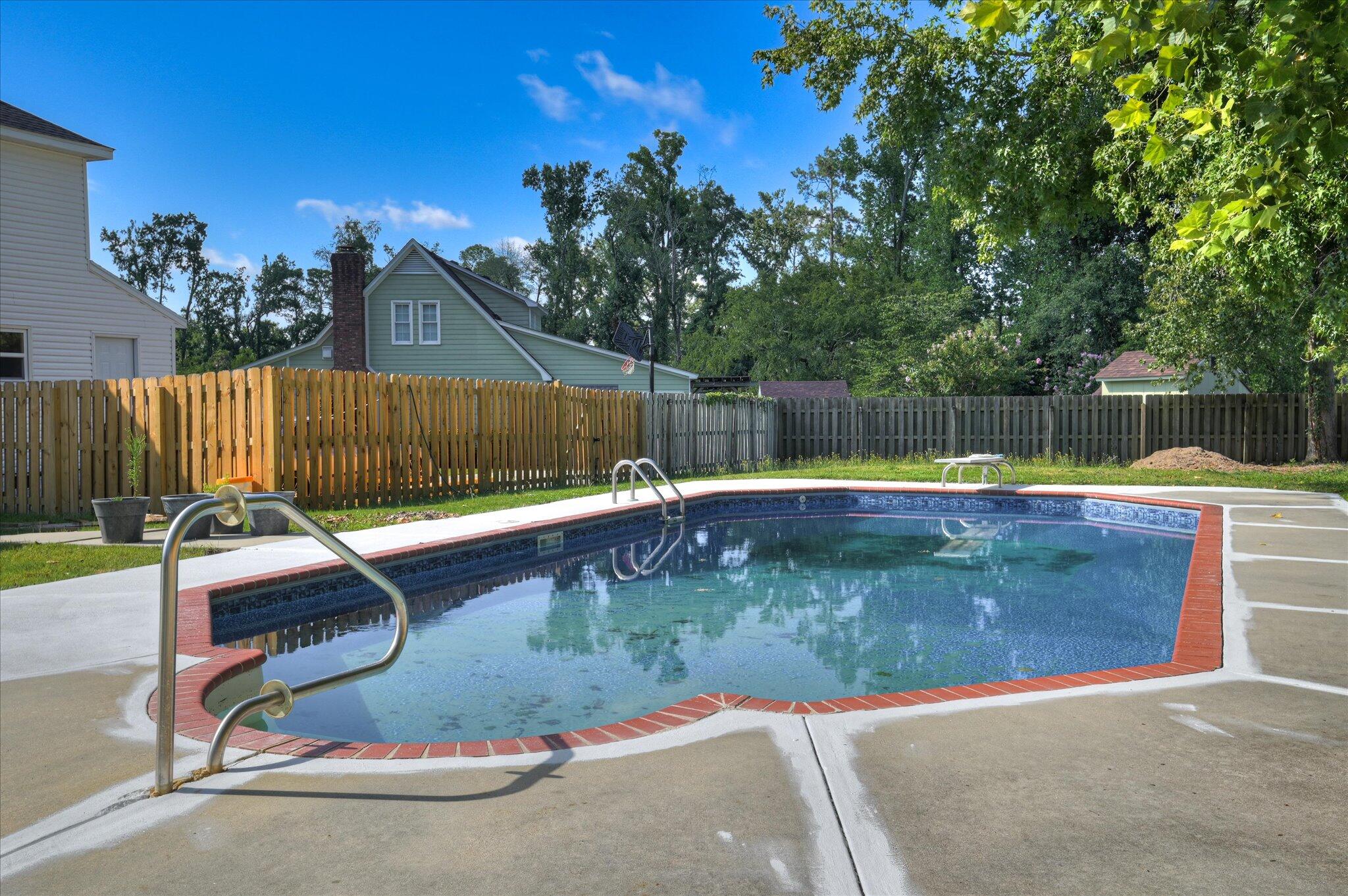 4222 Green Ivy Circle