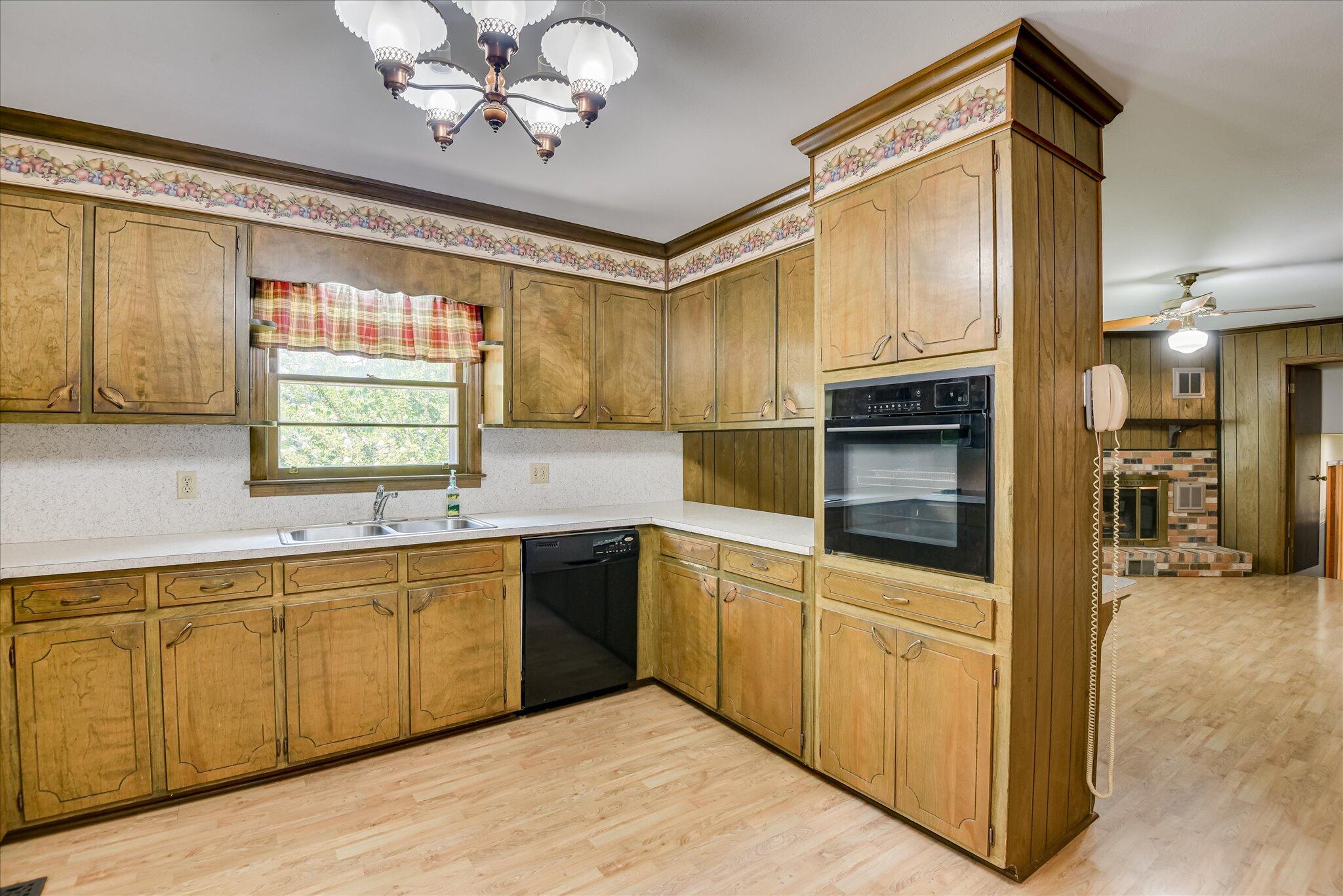 2234 Silverdale Road