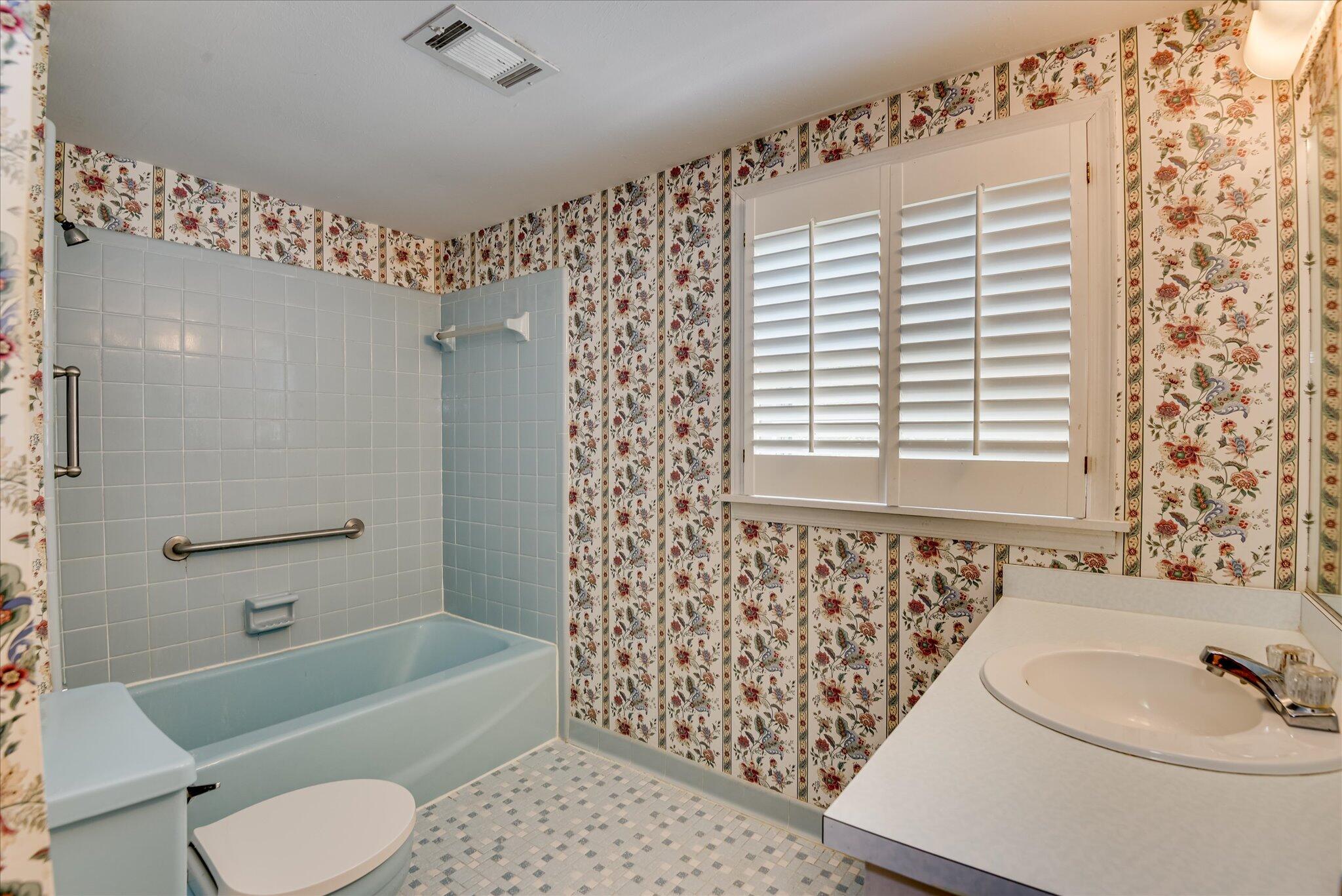 2234 Silverdale Road