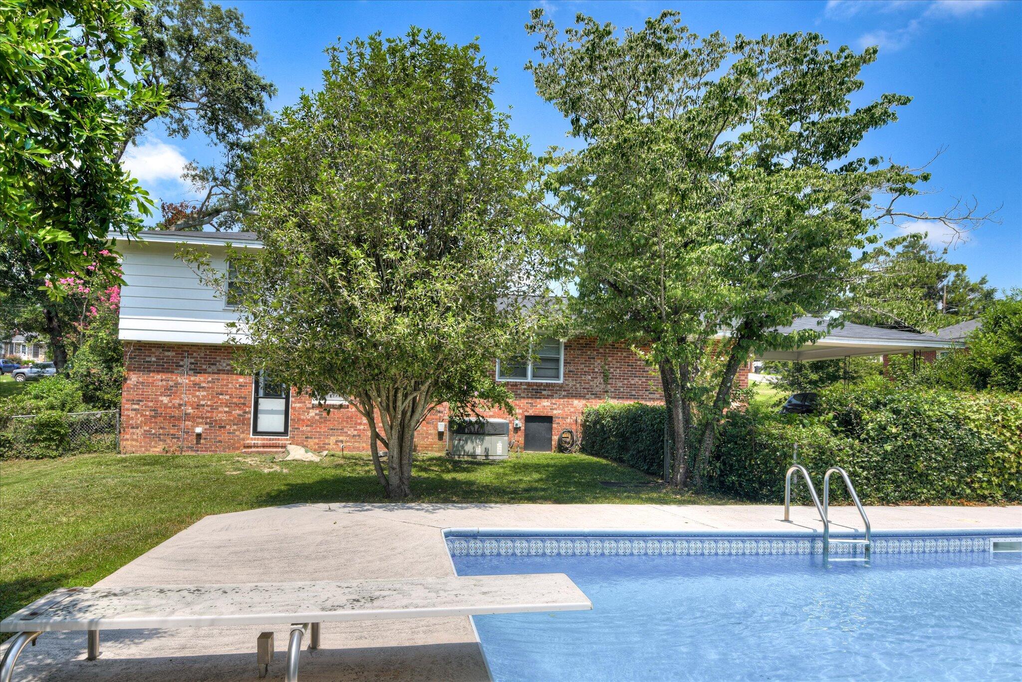 2234 Silverdale Road