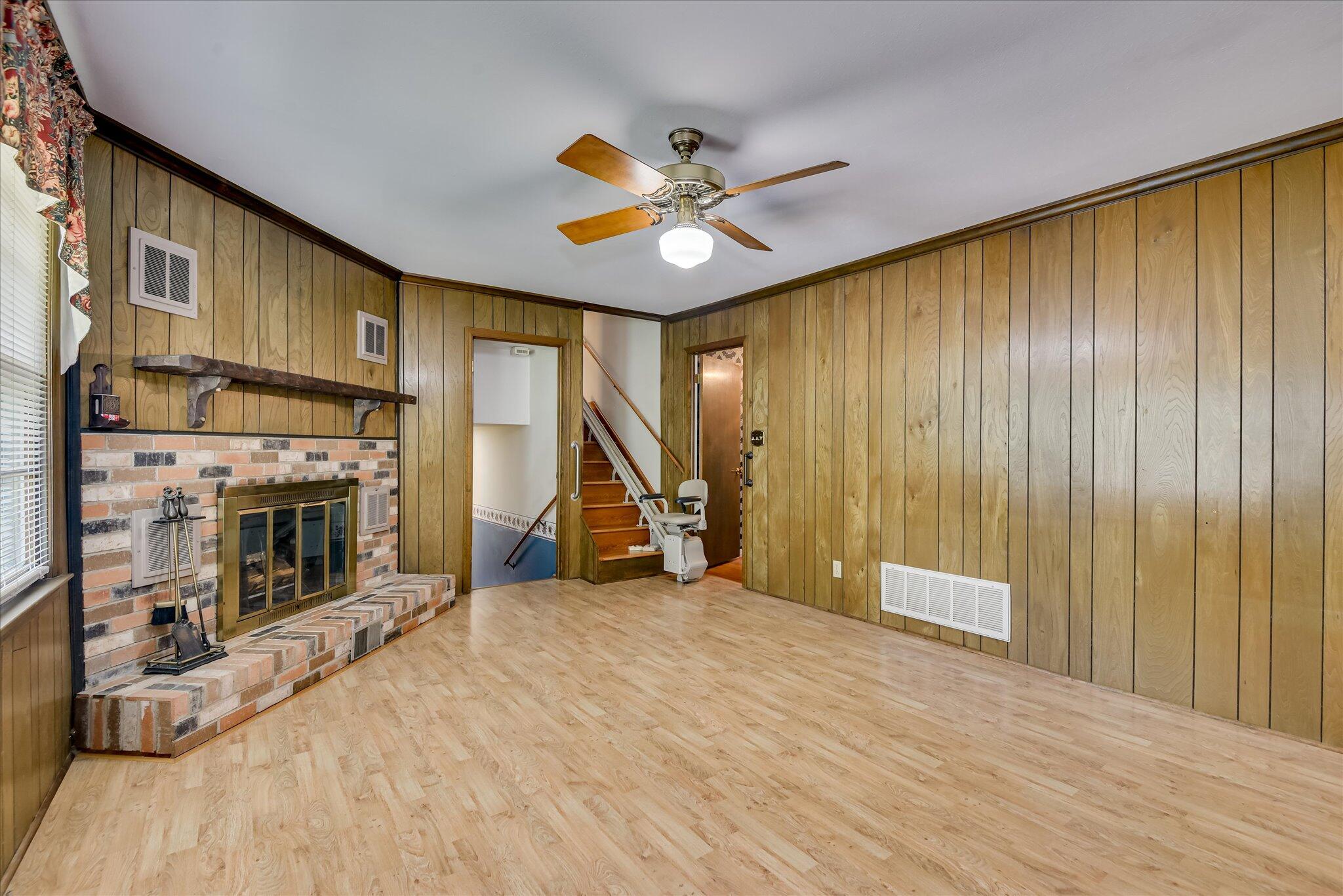 2234 Silverdale Road