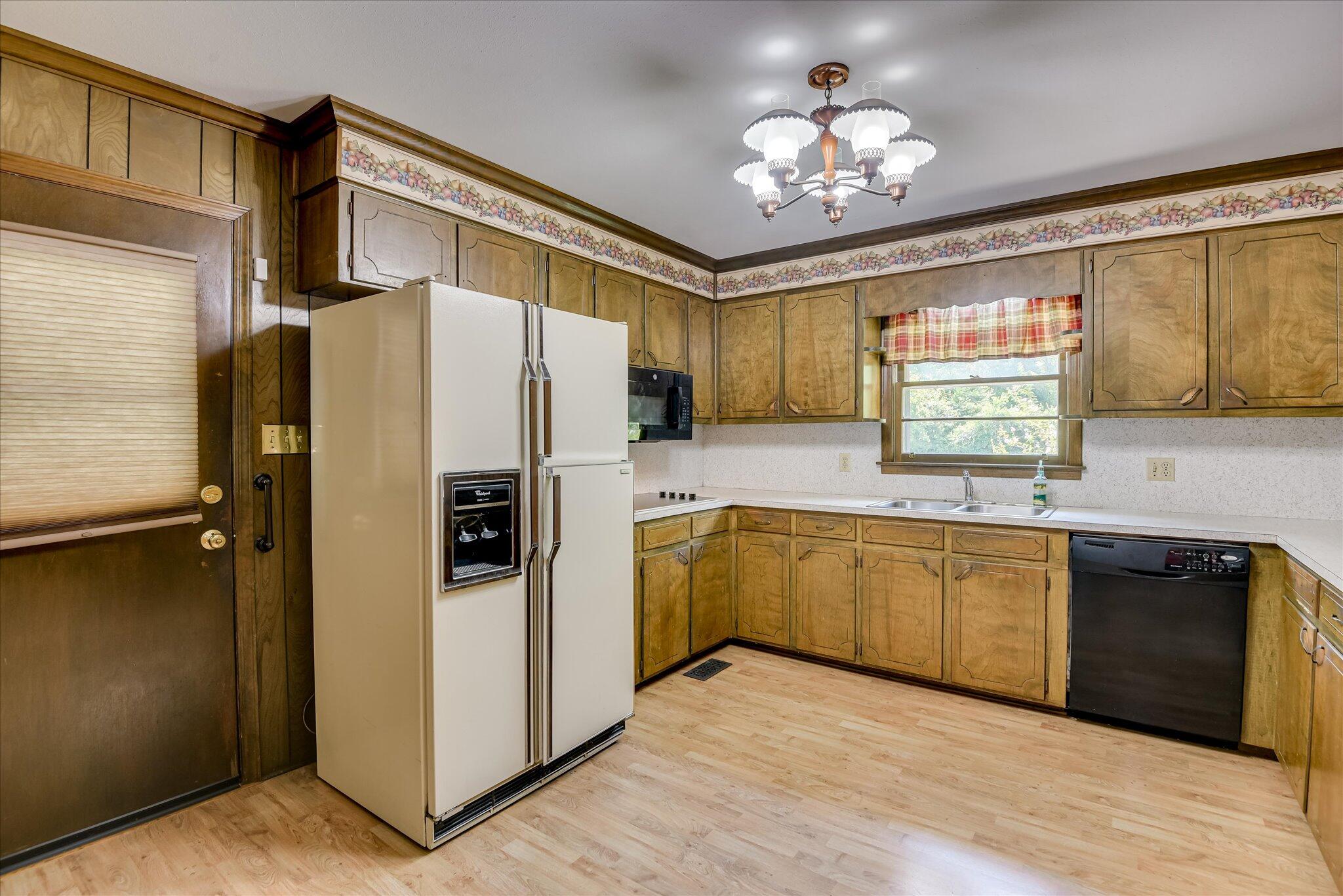 2234 Silverdale Road