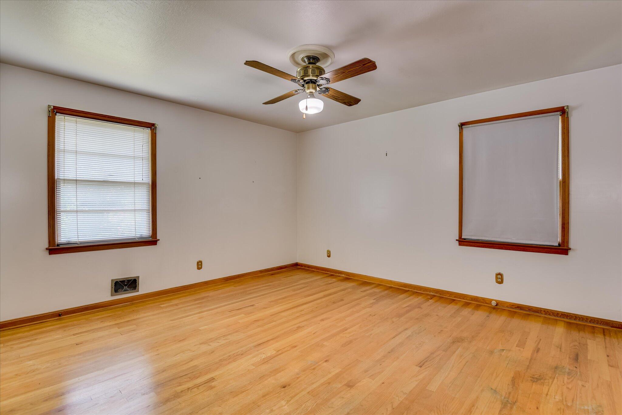 2234 Silverdale Road