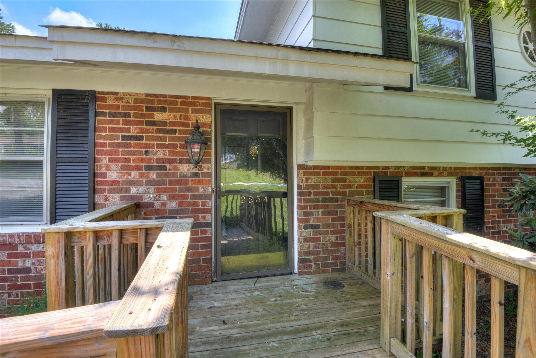 2234 Silverdale Road