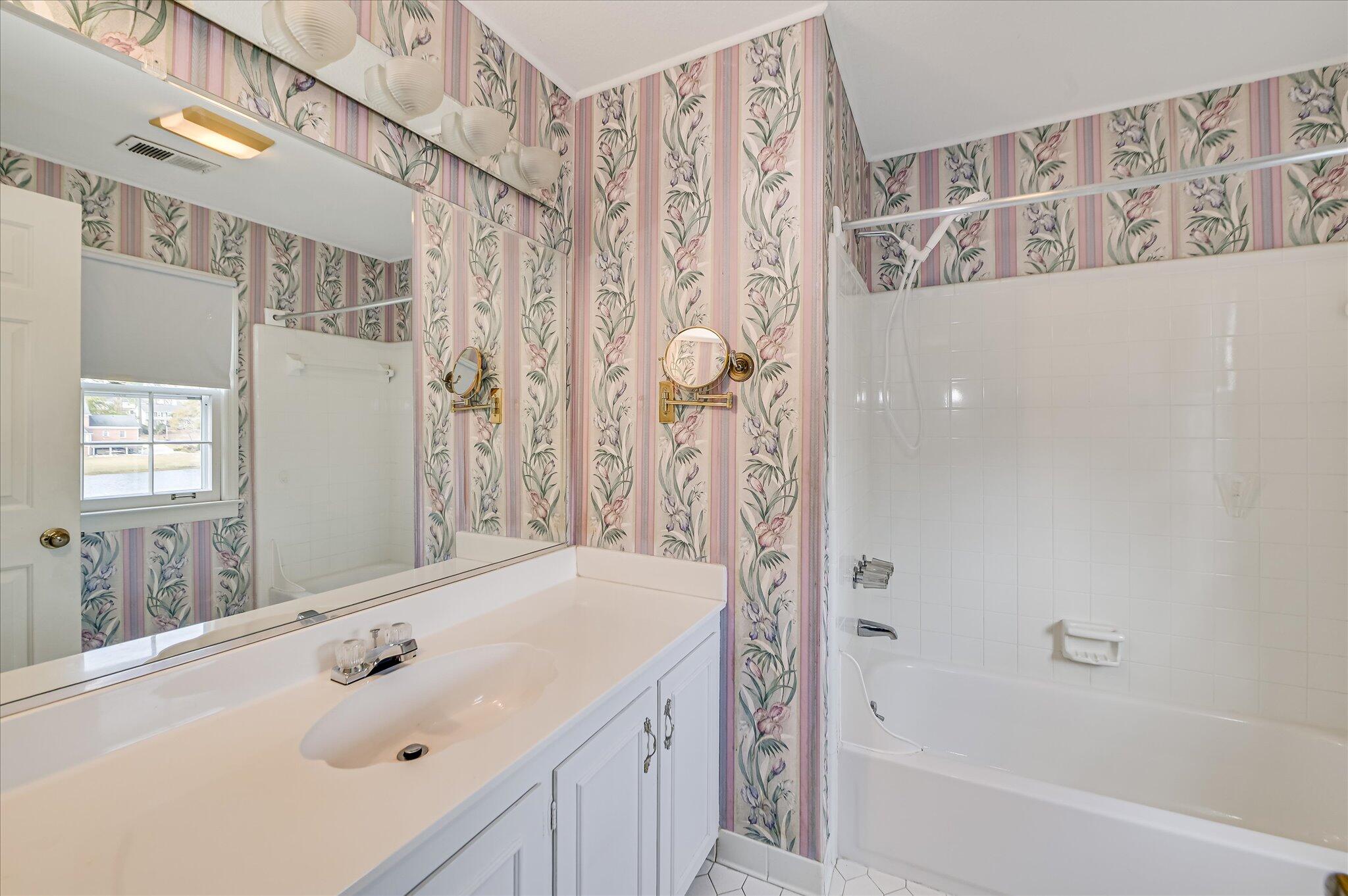 116 Spring Lakes Drive