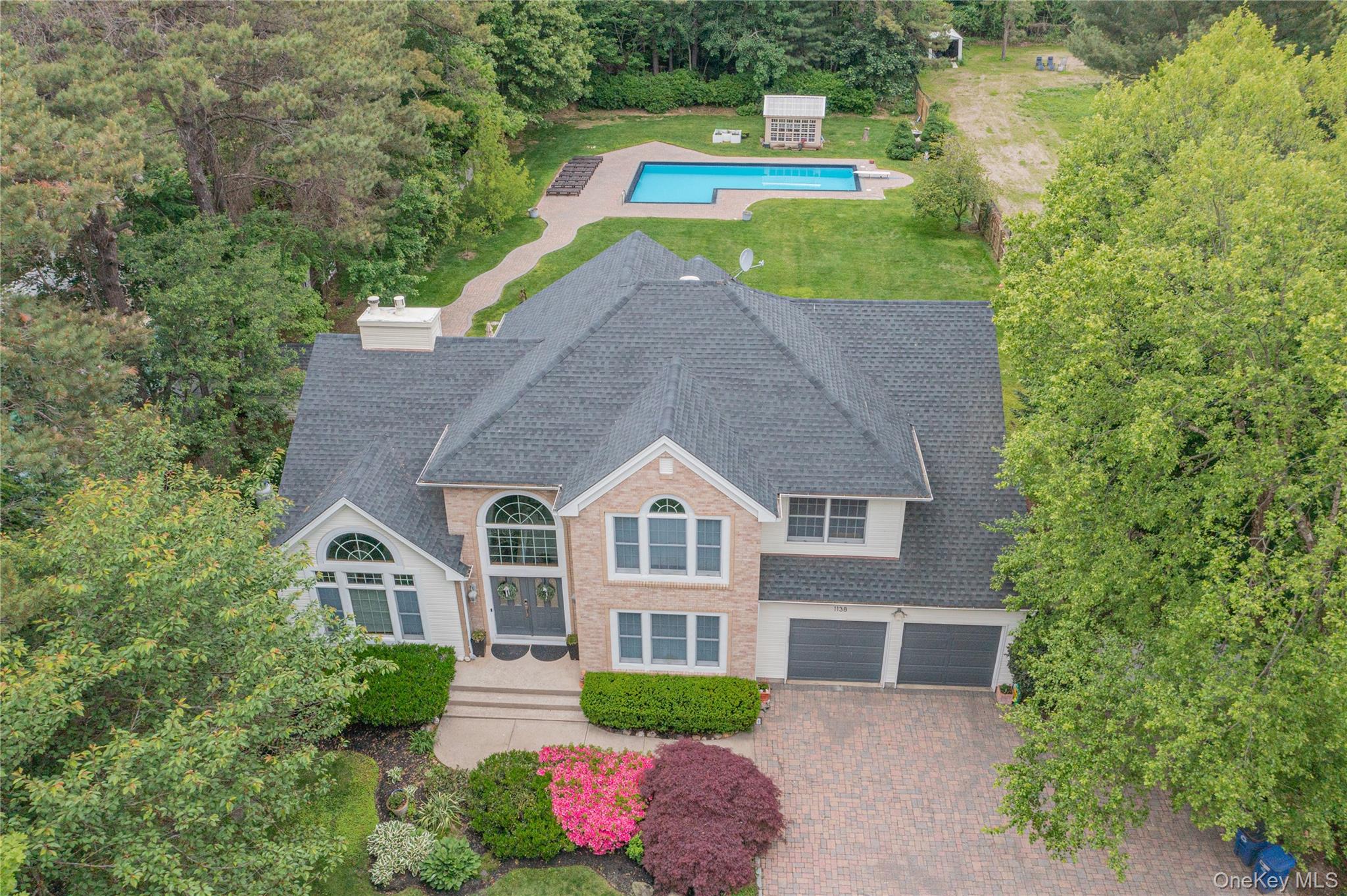 1138 Carlls Straight Path