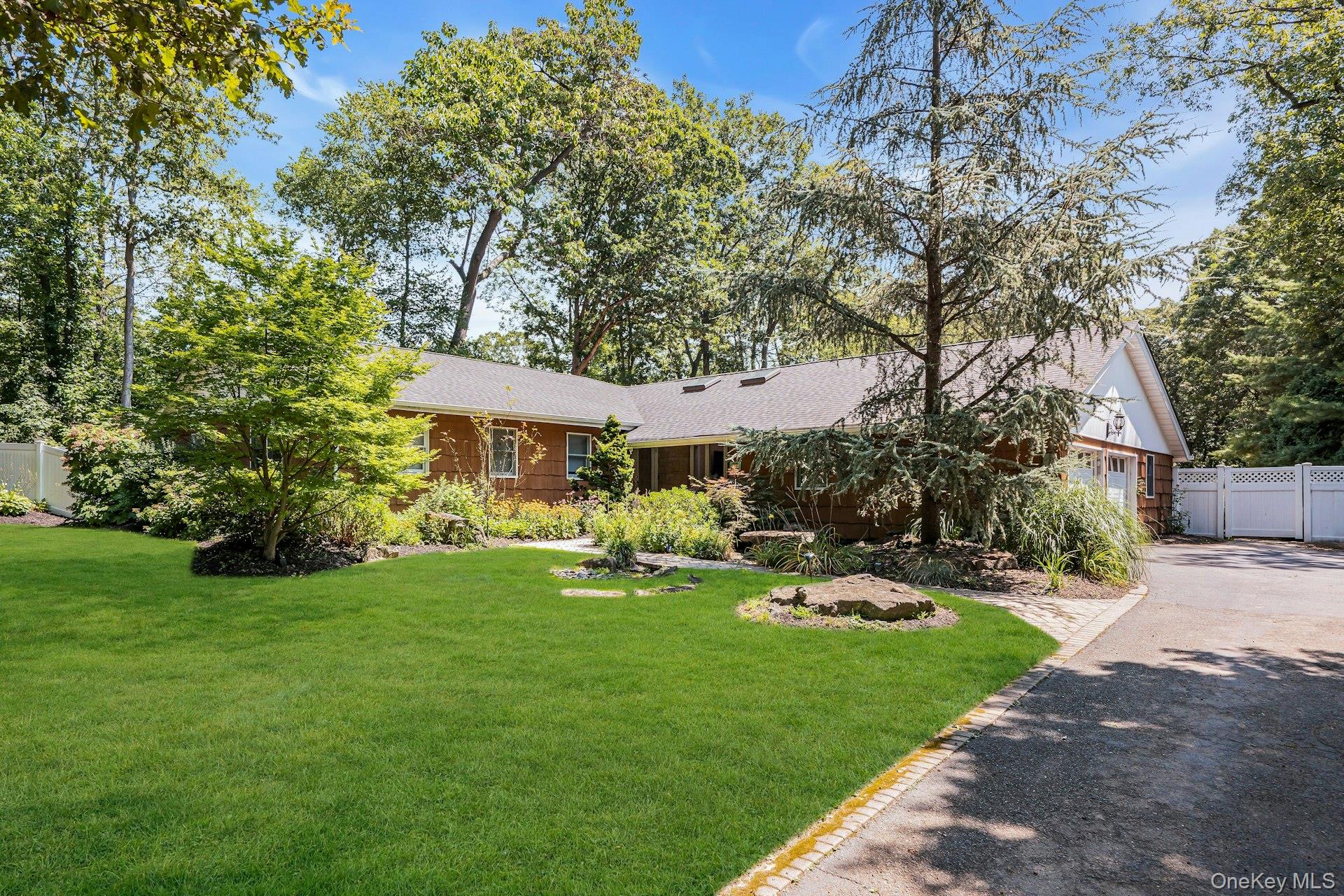 38 Arista Drive