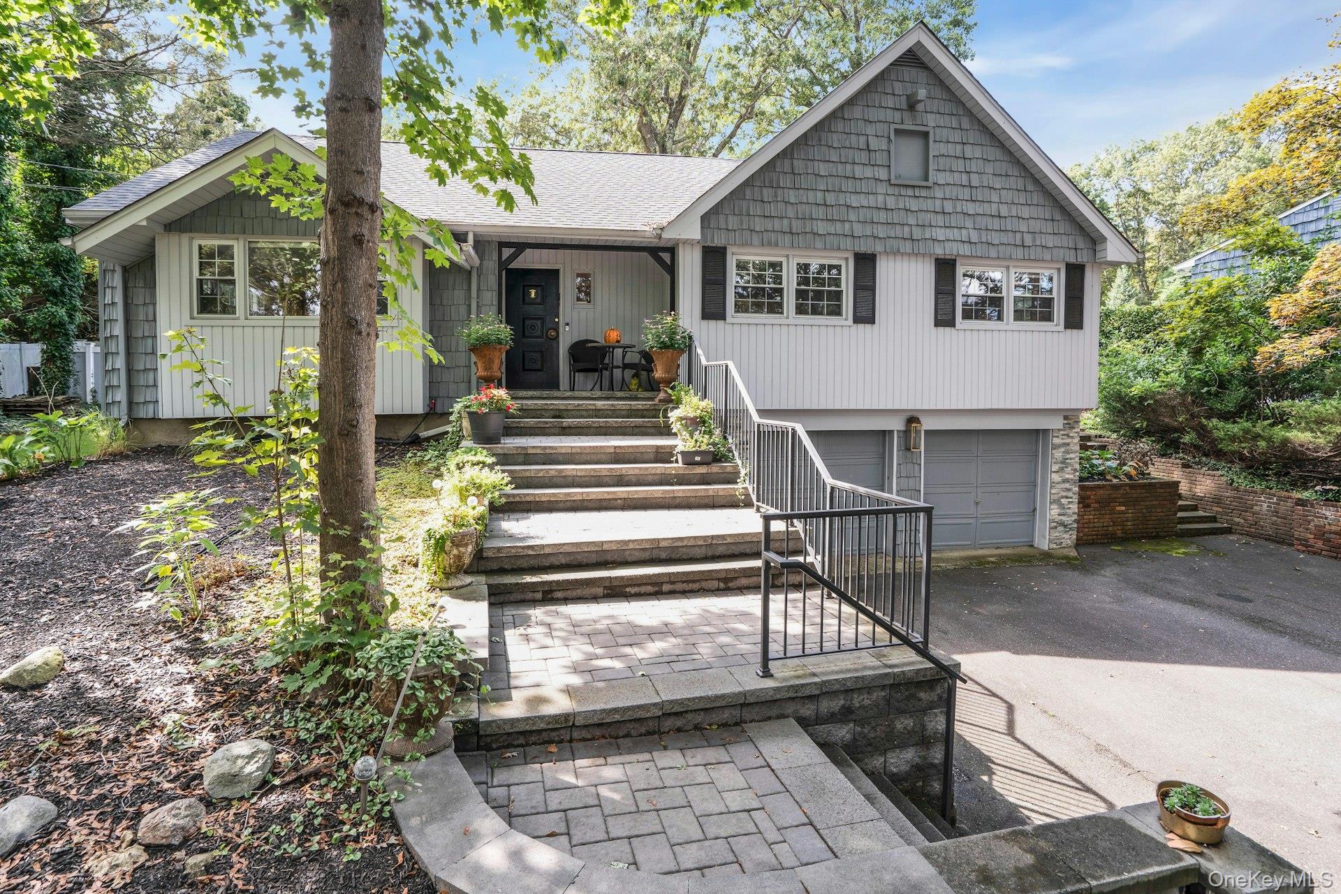 169 Dix Hills Road