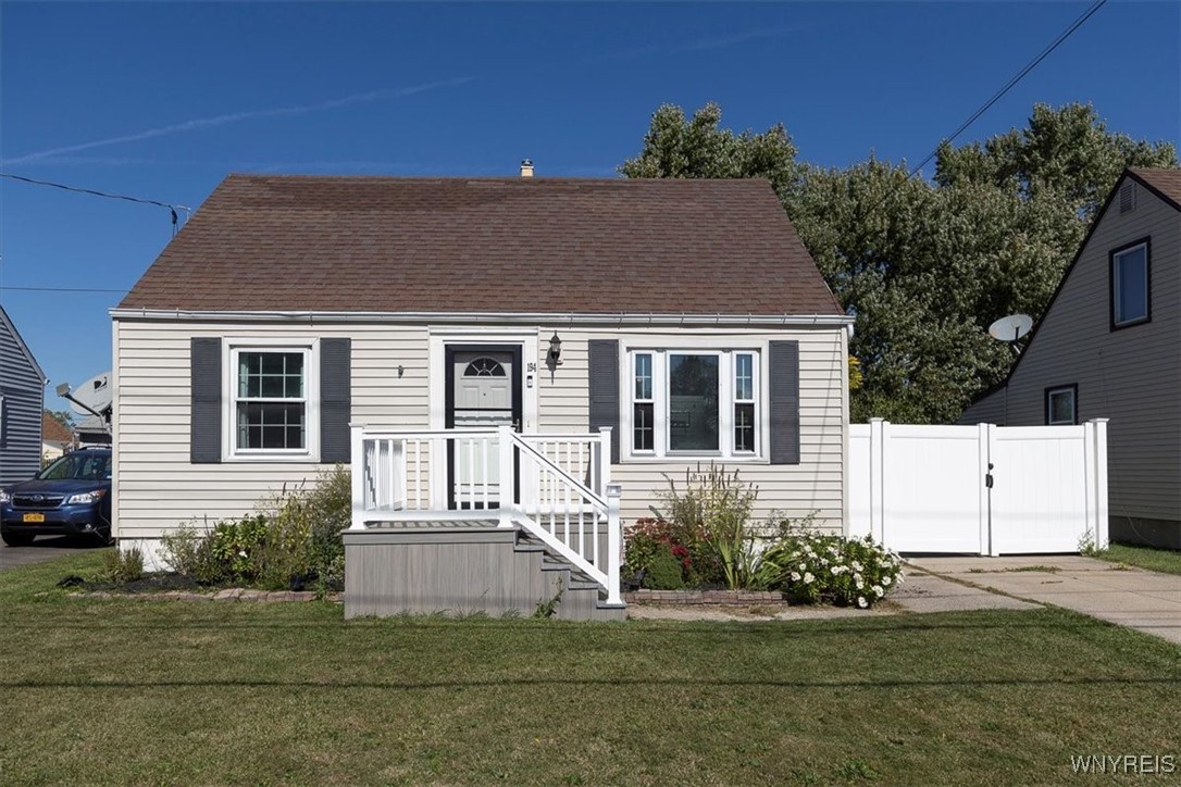 194 Chapel Avenue