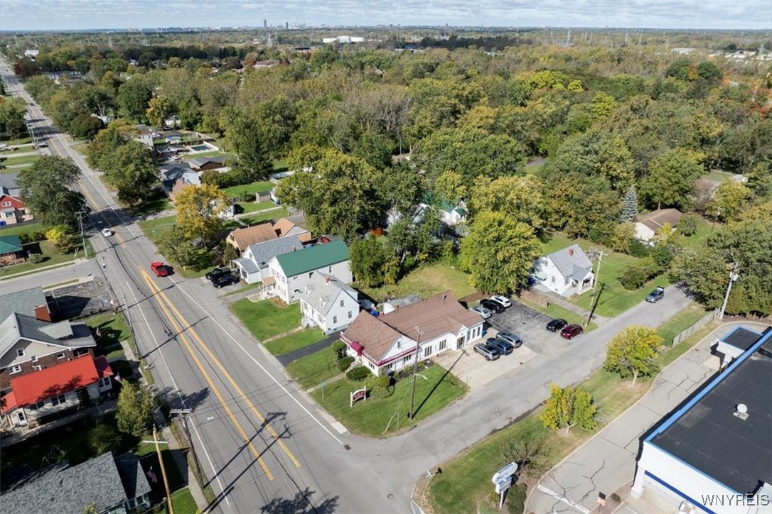 736 Center Road