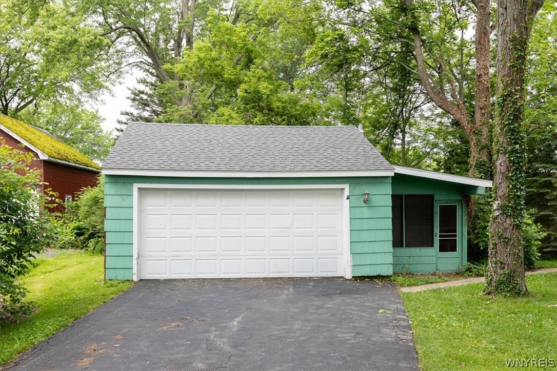6168 Mckinley Parkway