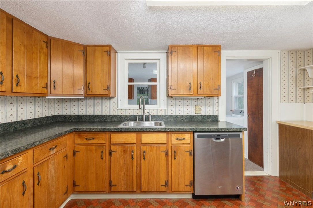 6168 Mckinley Parkway