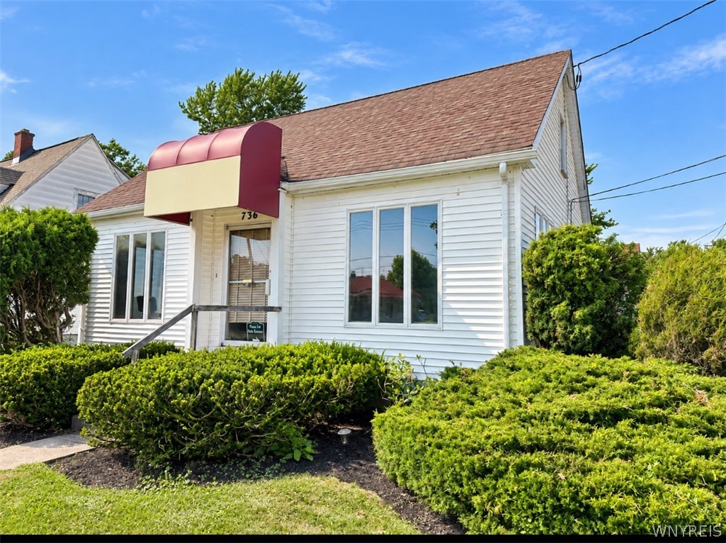 736 Center Road