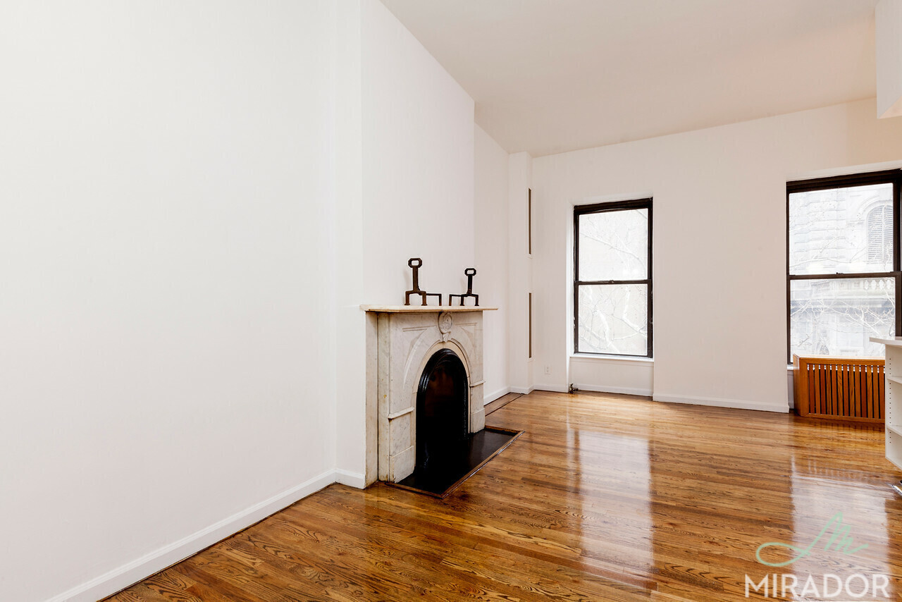 39 W 16th Street 3F