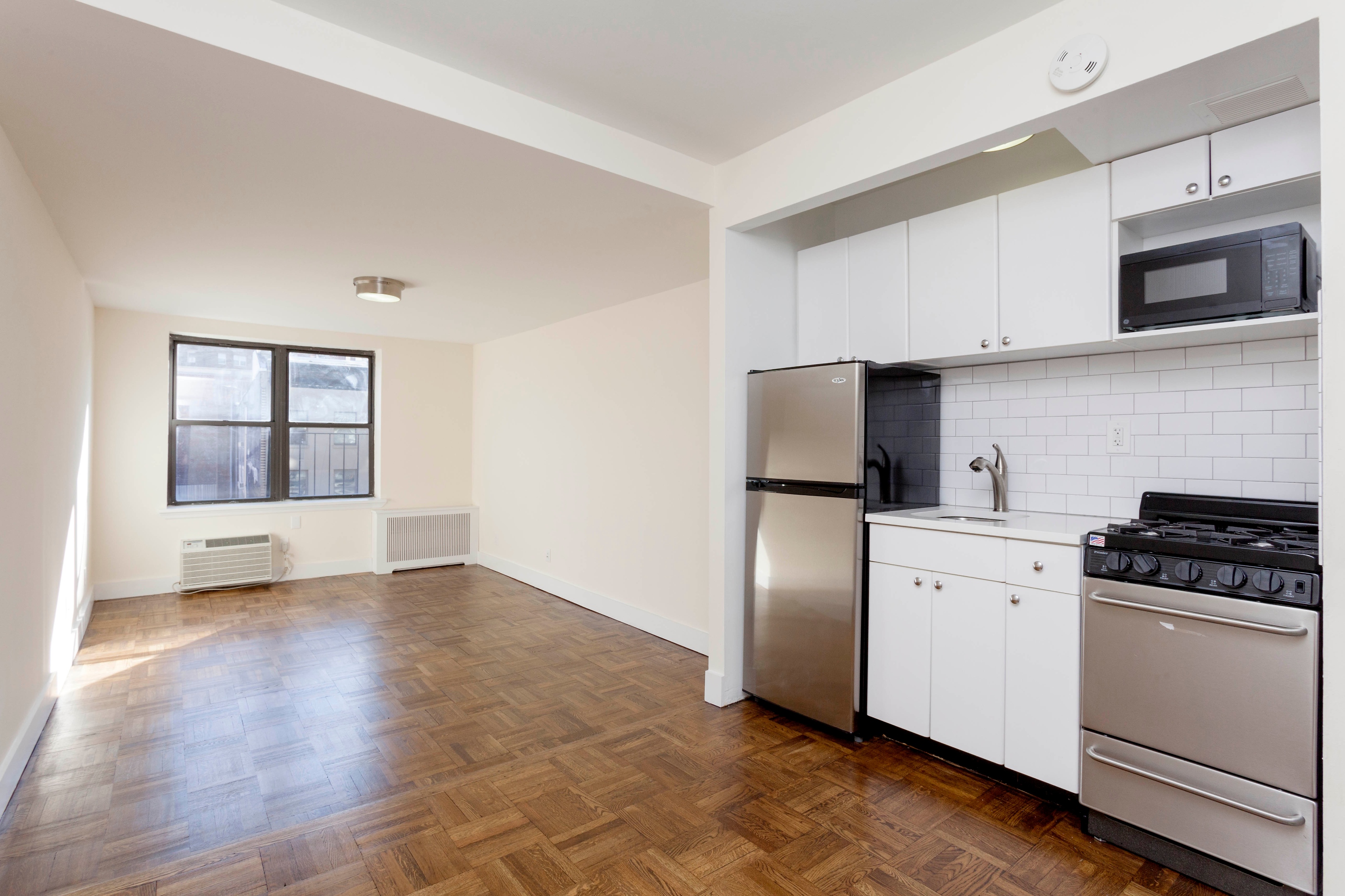 255 W 14th Street 4E