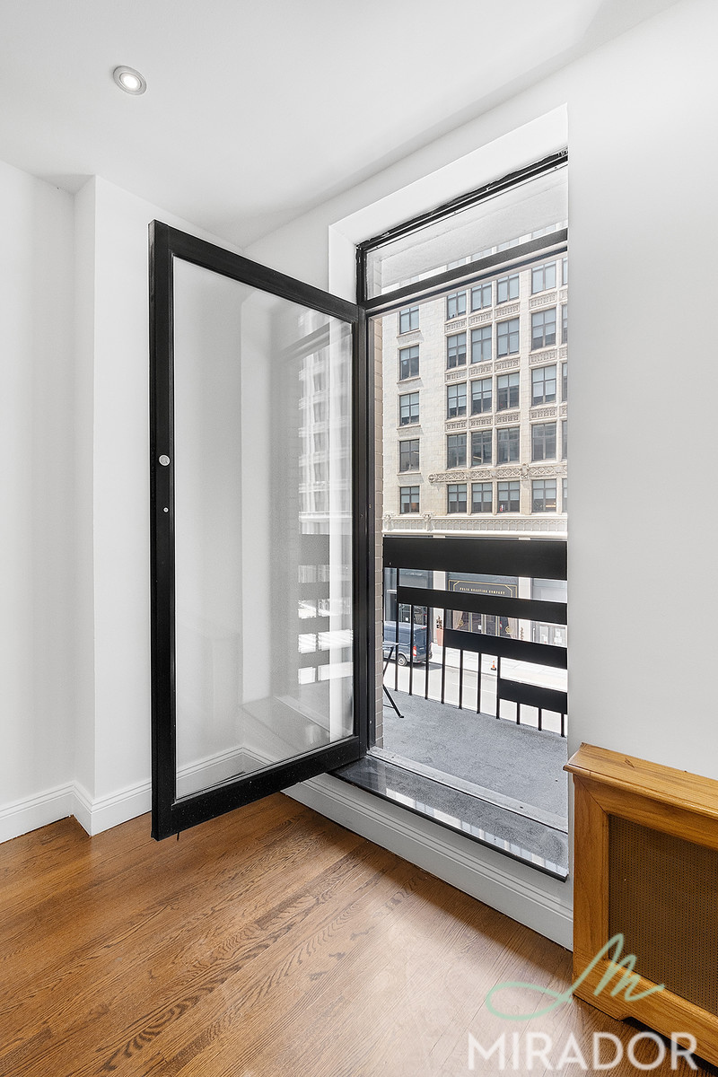 455 Park Avenue S 203