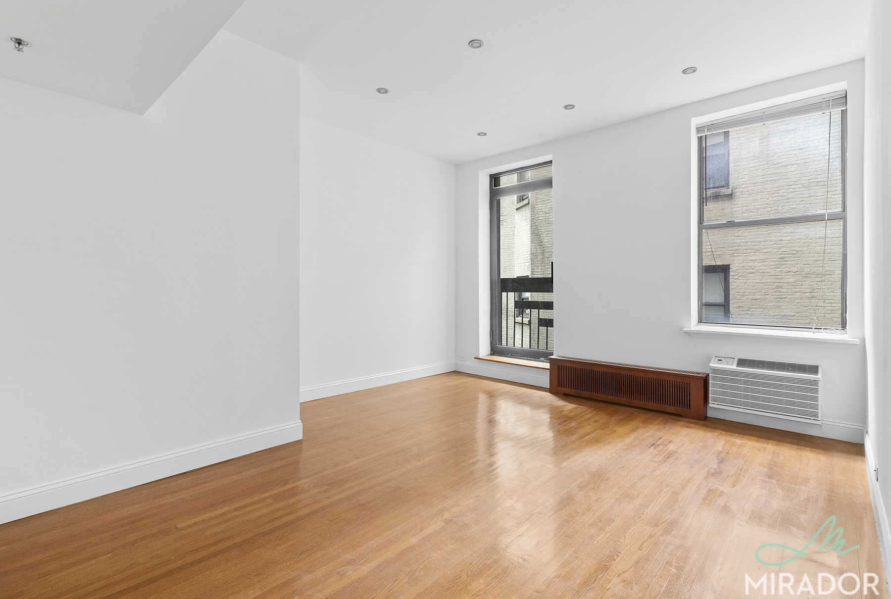 455 Park Avenue S 301