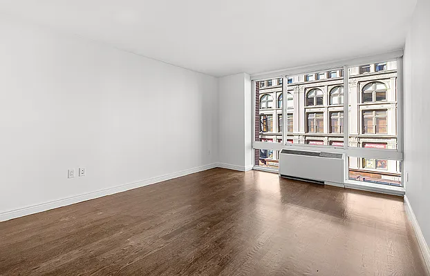 60 W 23rd Street 834