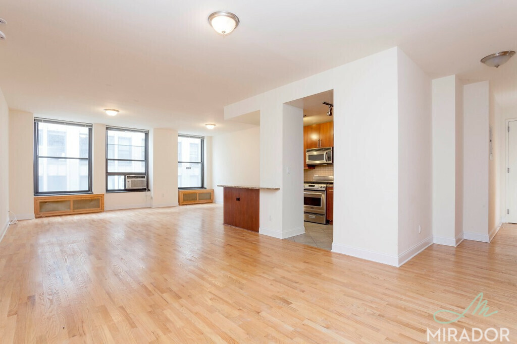 270 Park Avenue S 4F