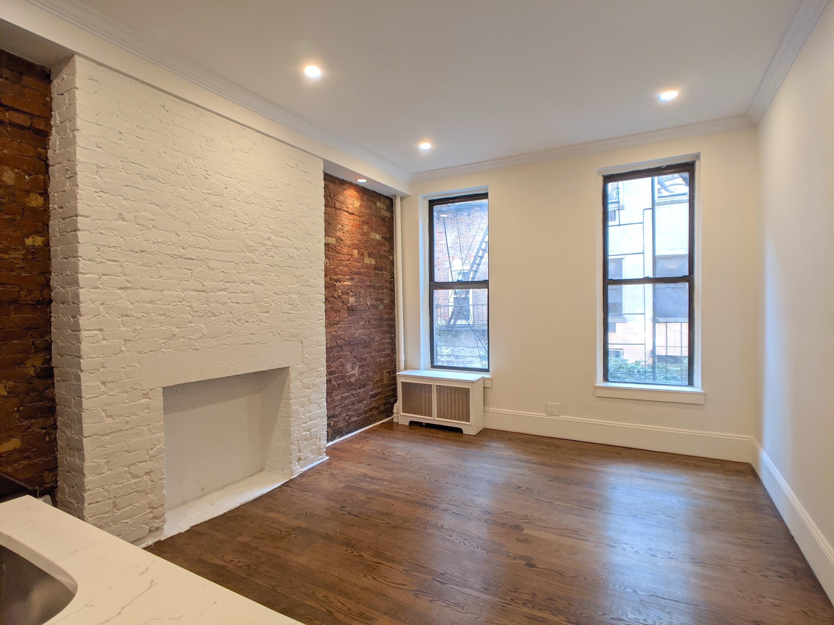 332 E 9th Street 2