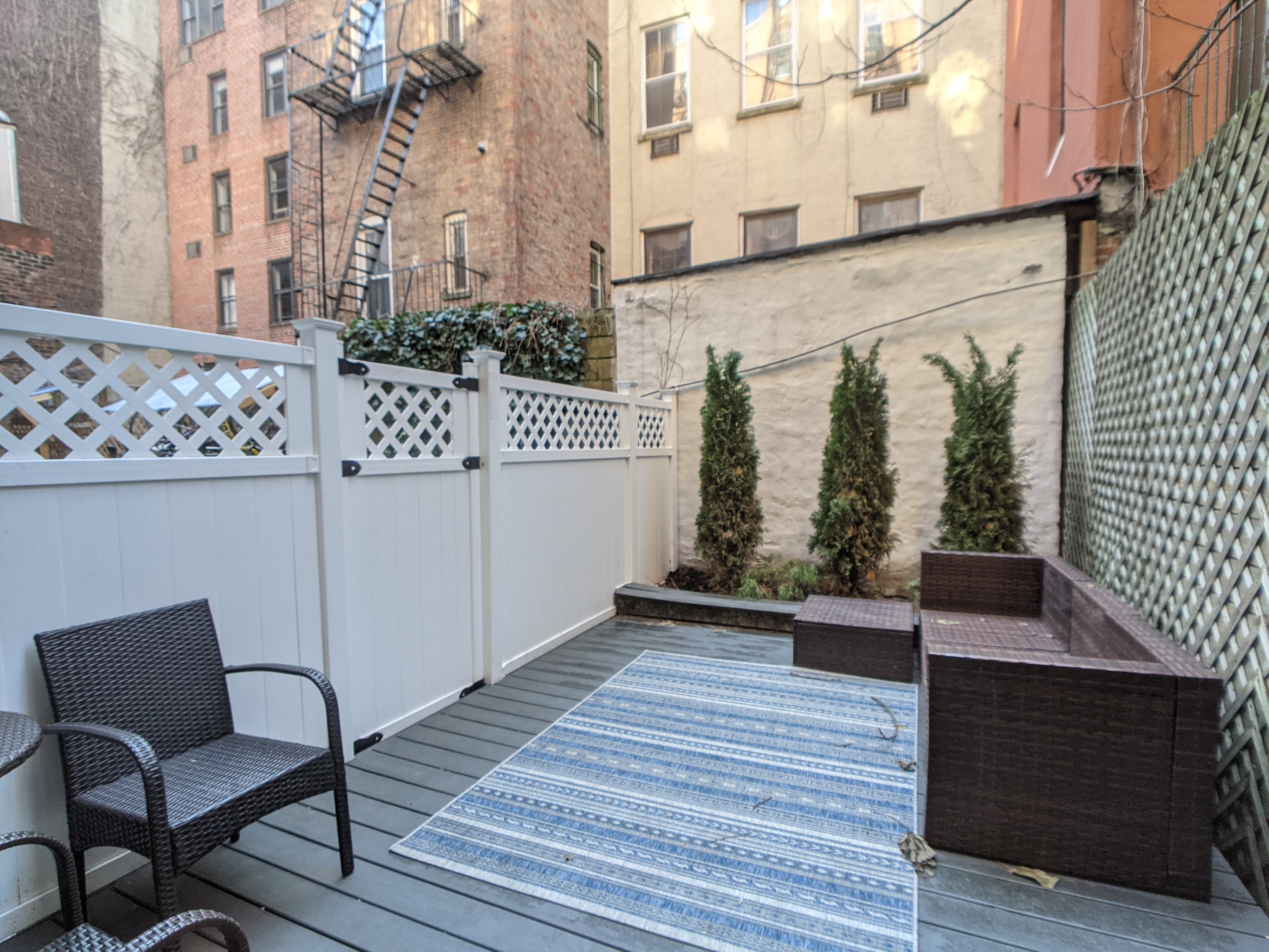 332 E 9th Street GW