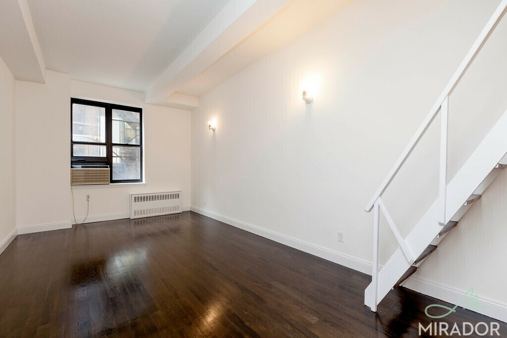 43 W 16th Street 4G