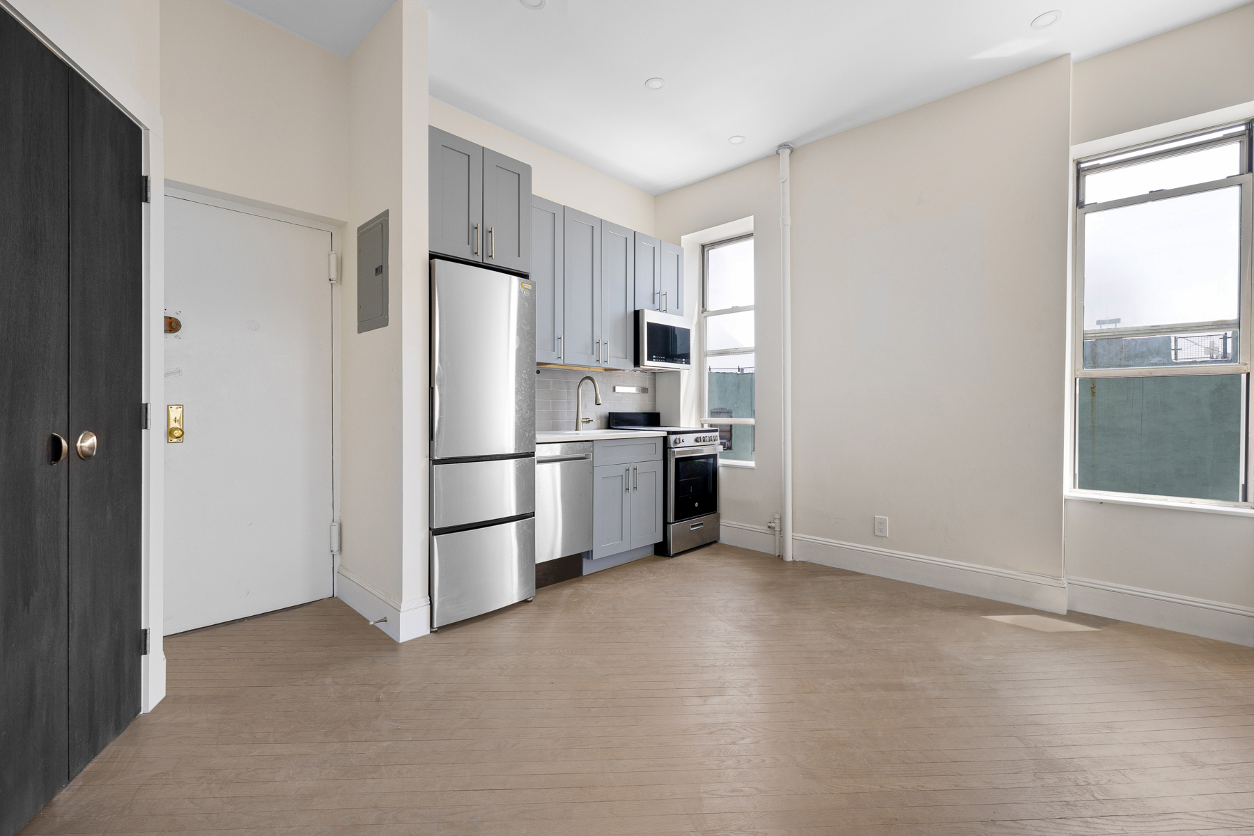 58 Saint Marks Place 18