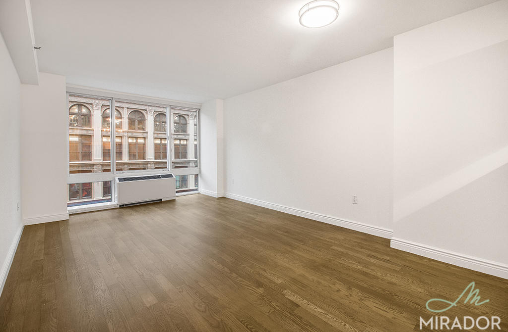 60 W 23rd Street 528