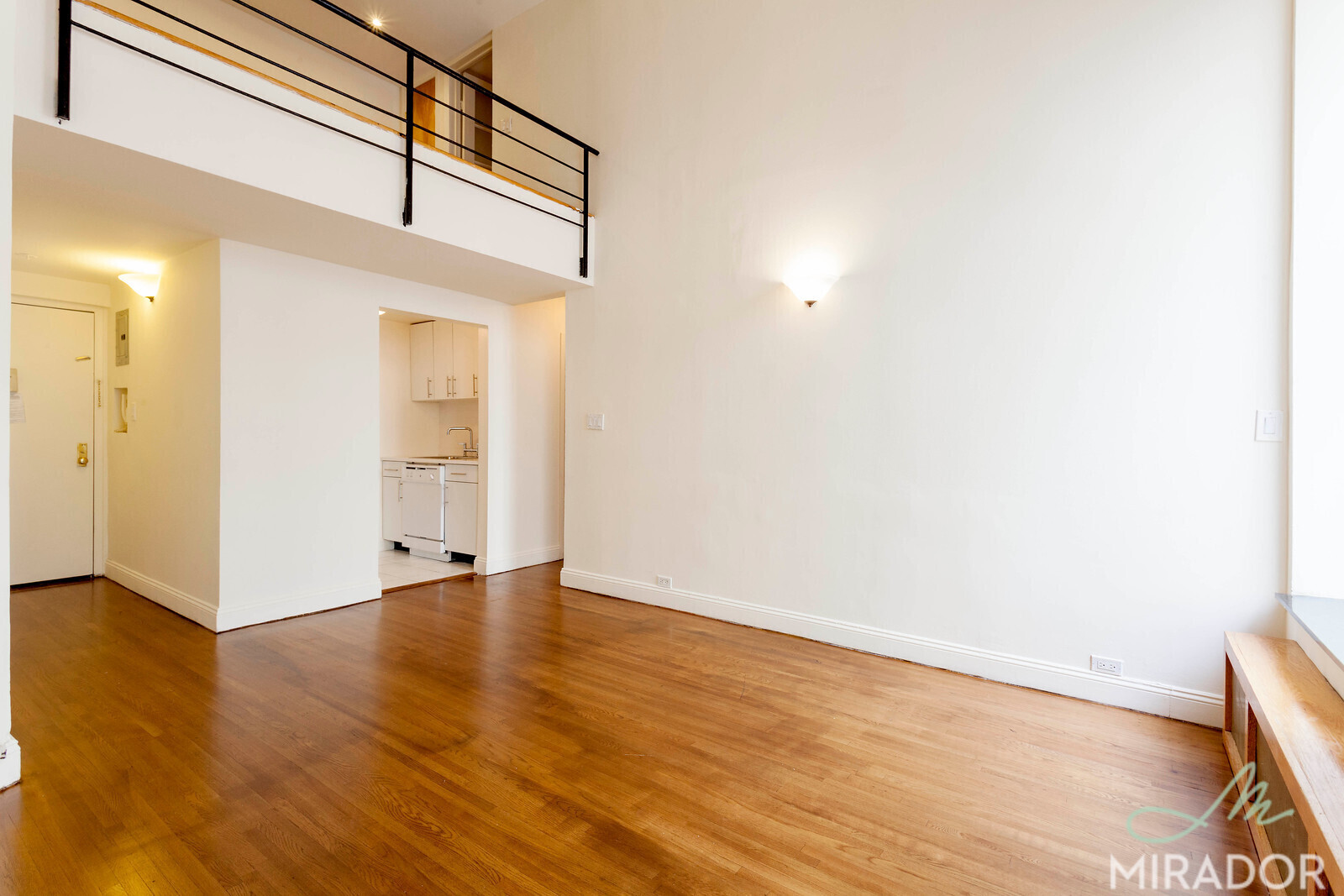 455 Park Avenue S 402