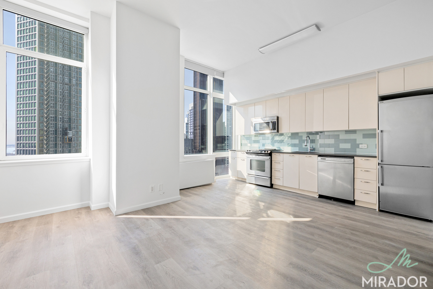 80 Dekalb Avenue 32P
