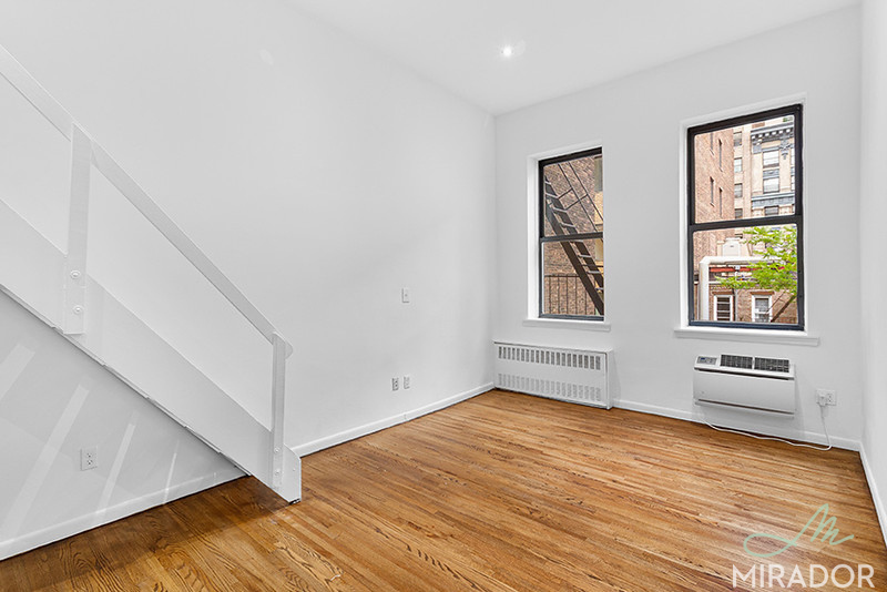 26 E 13th Street 4E