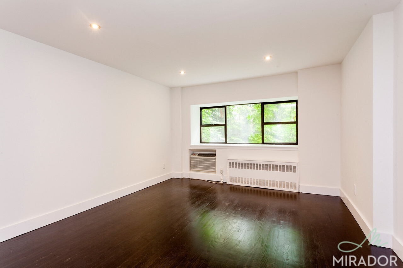 27 W 16th Street LB