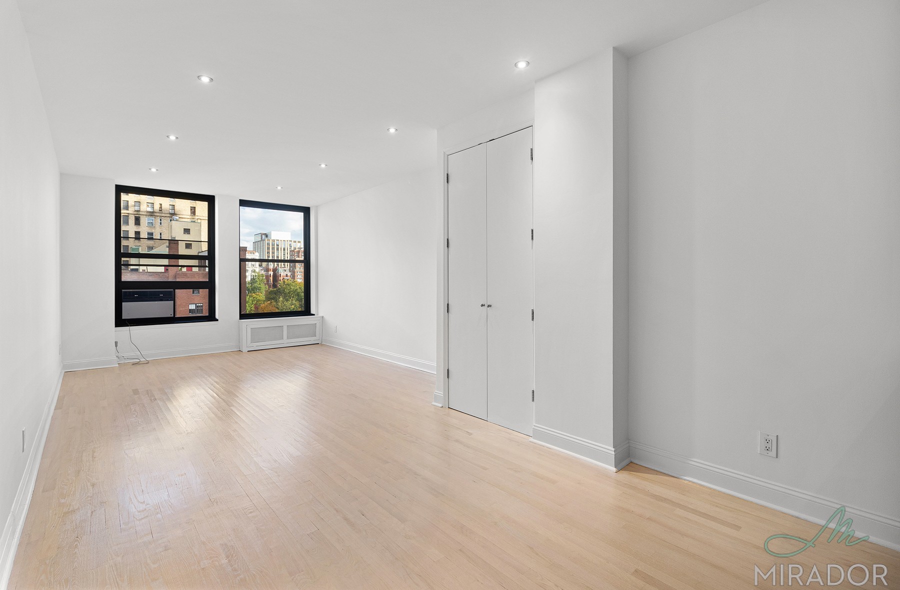 270 Park Avenue S 7C