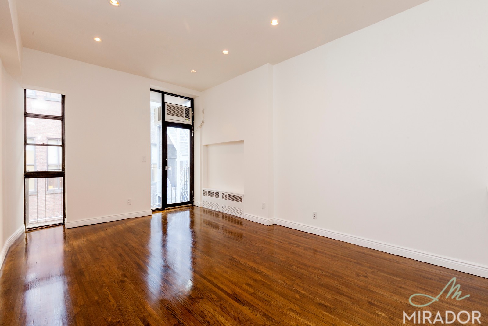 10 E 13th Street 4J
