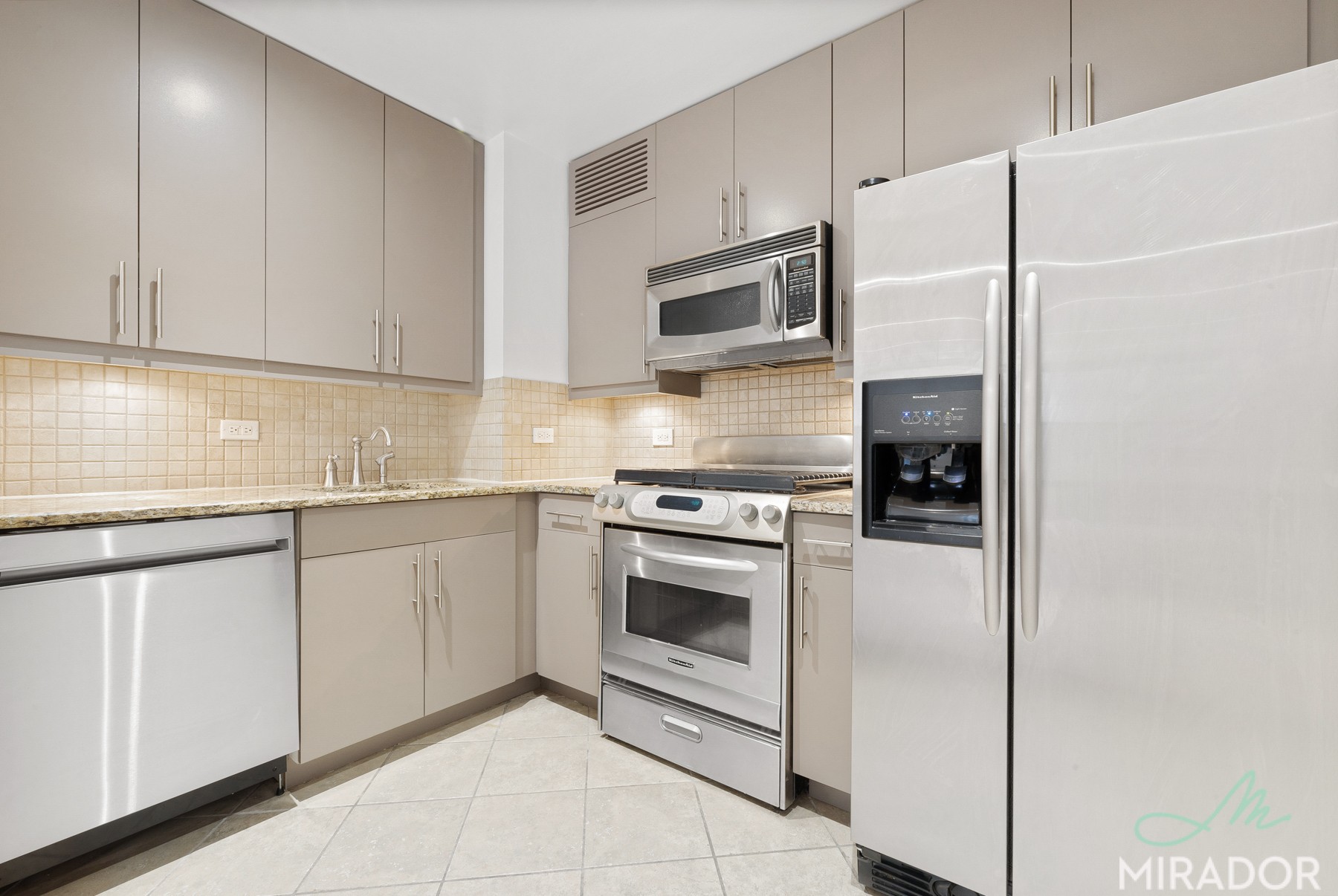 270 Park Avenue S 8A