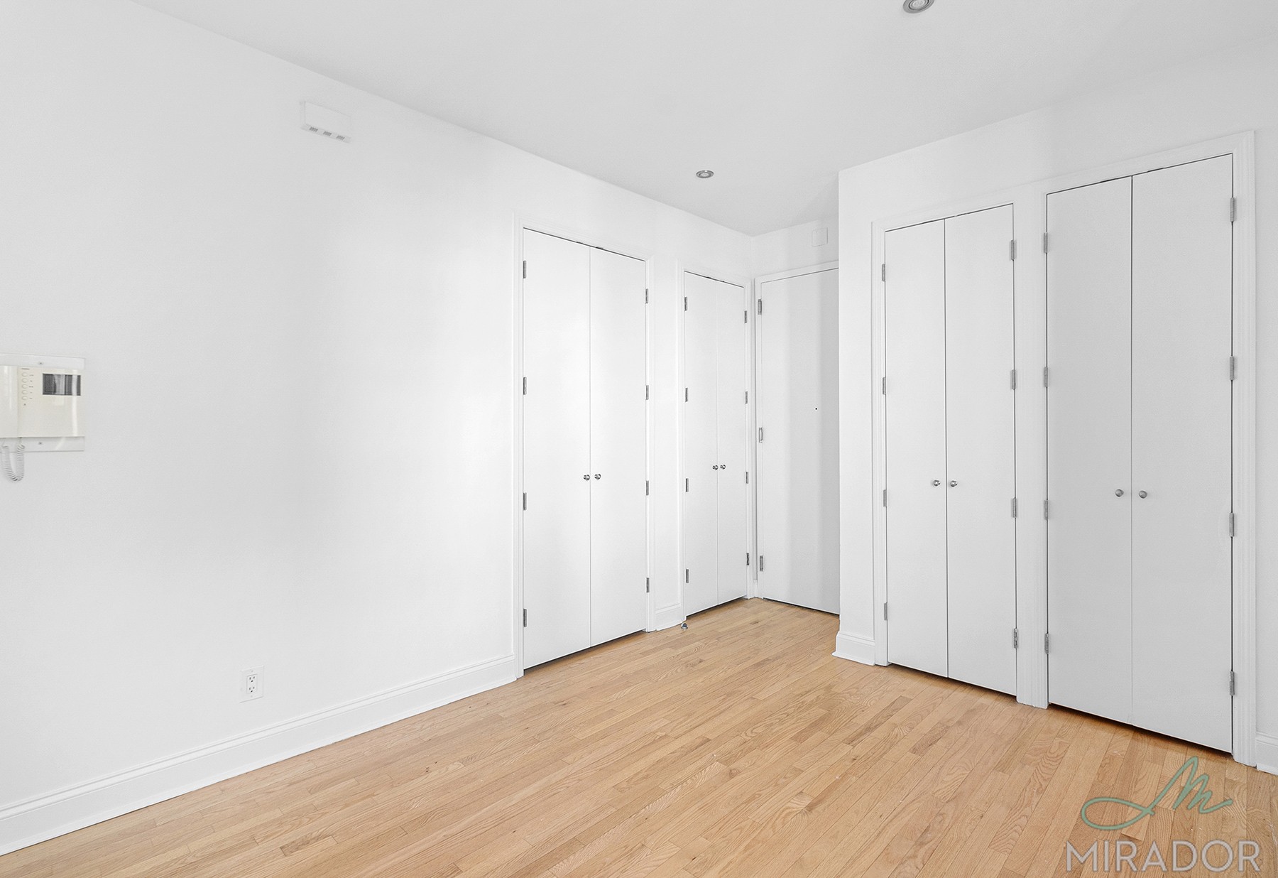 270 Park Avenue S 8A