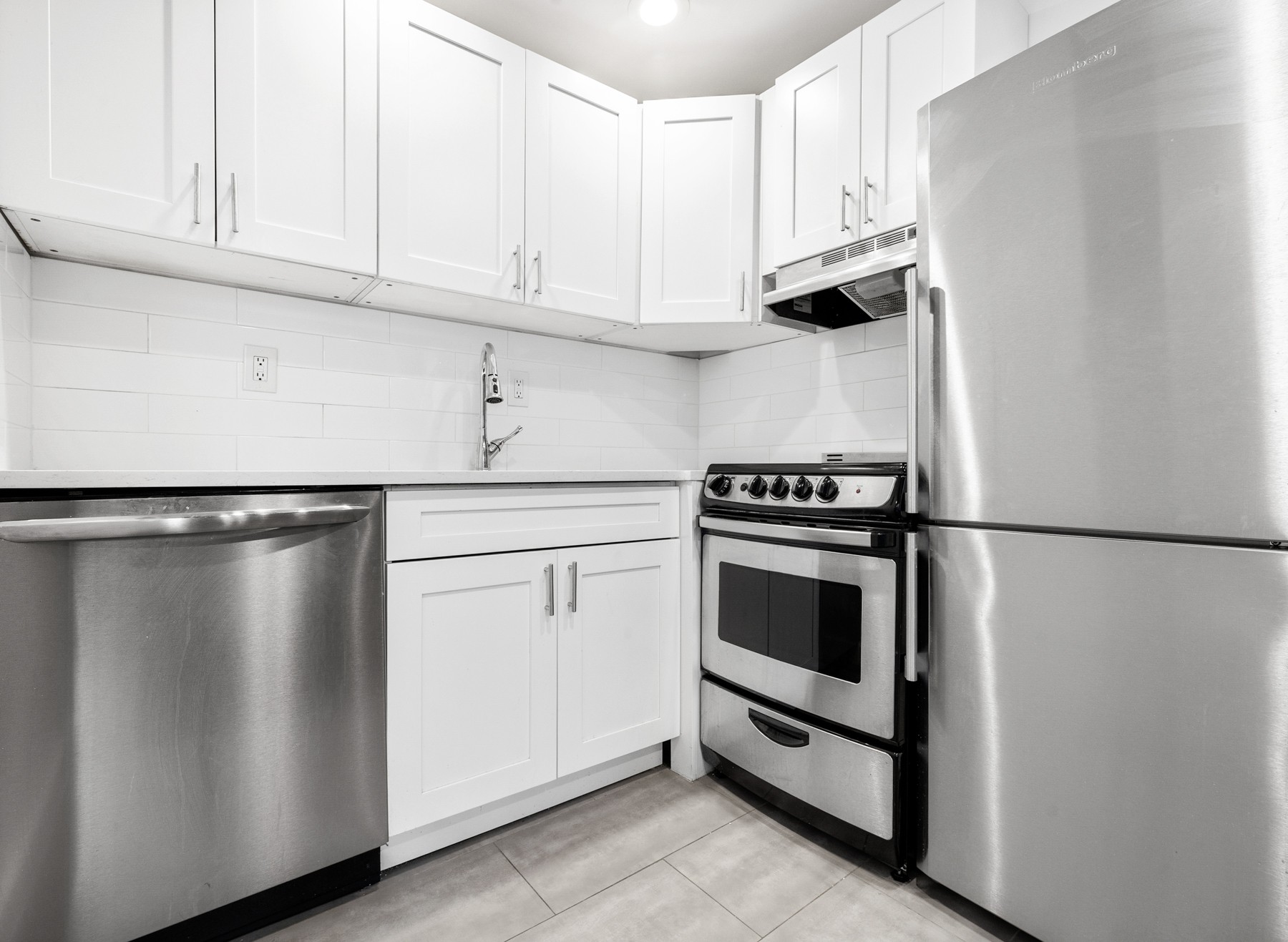 313 W 29th Street c