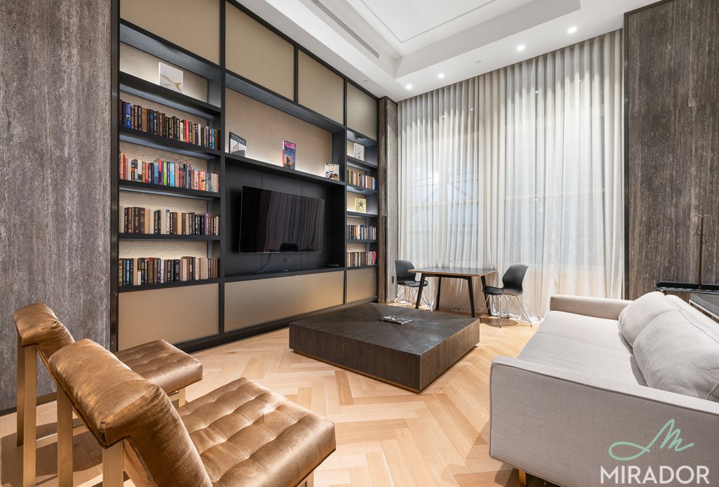 15 Park Row 16J