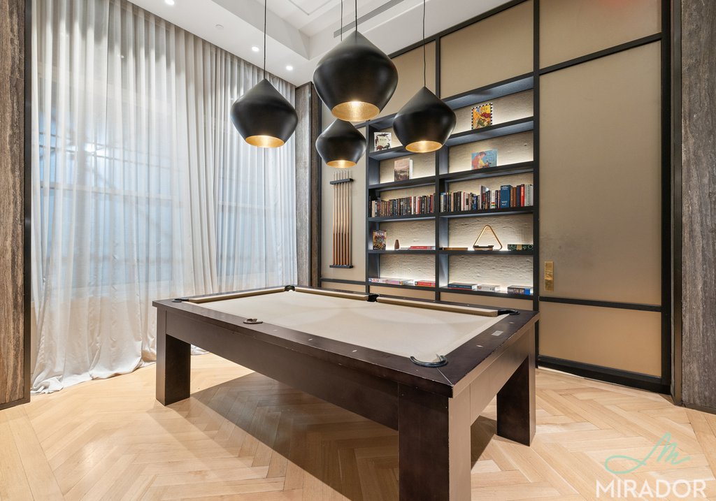 15 Park Row 16J
