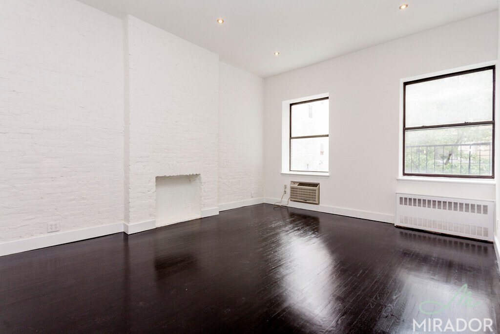 27 W 16th Street 4K