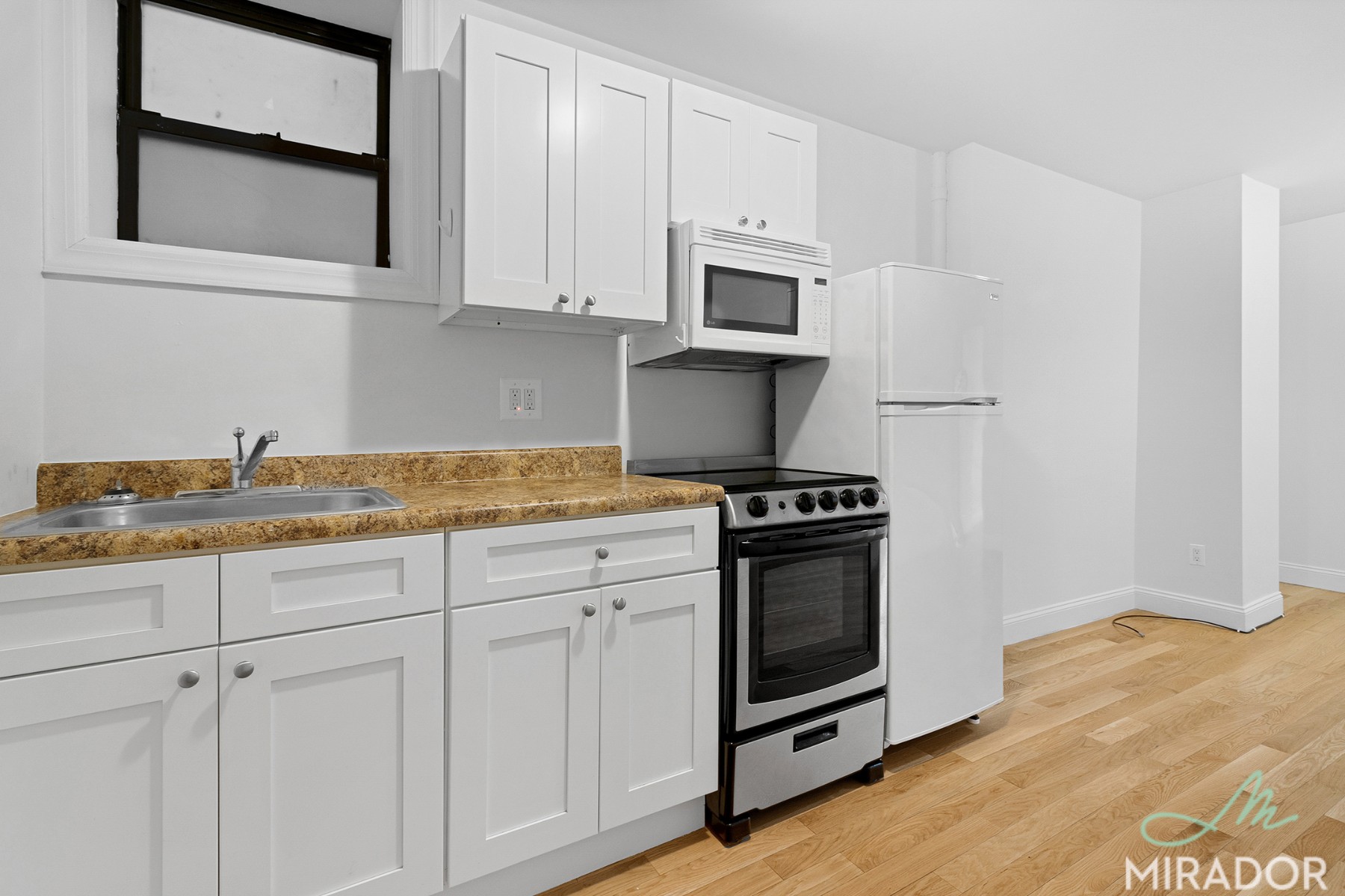 332 E 9th Street 11
