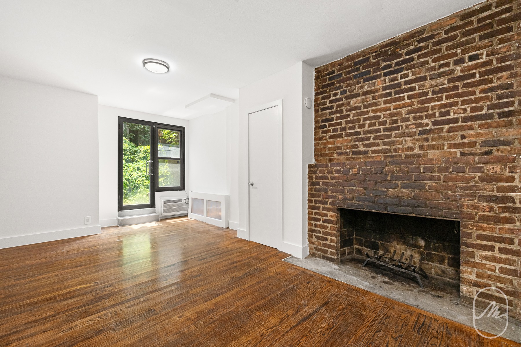 310 W 22nd Street 1B