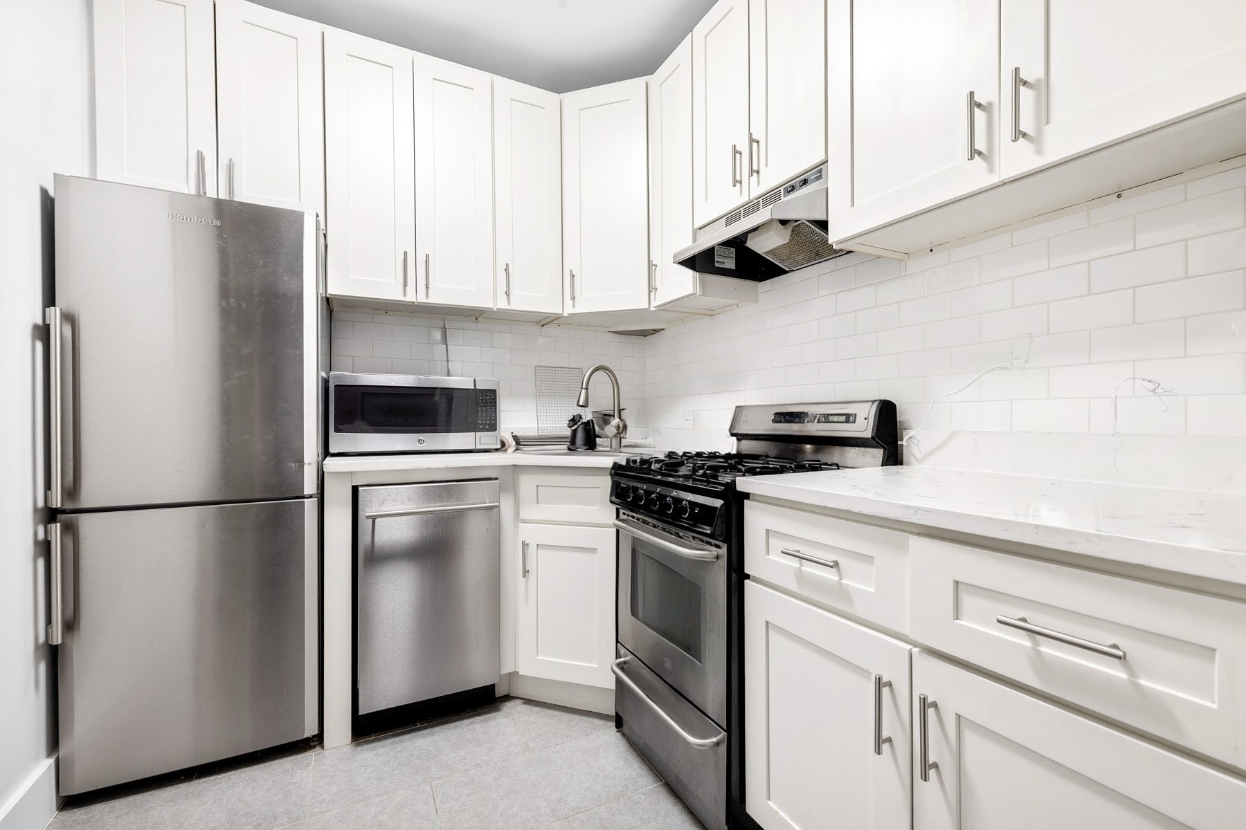 326 W 23rd Street 3f