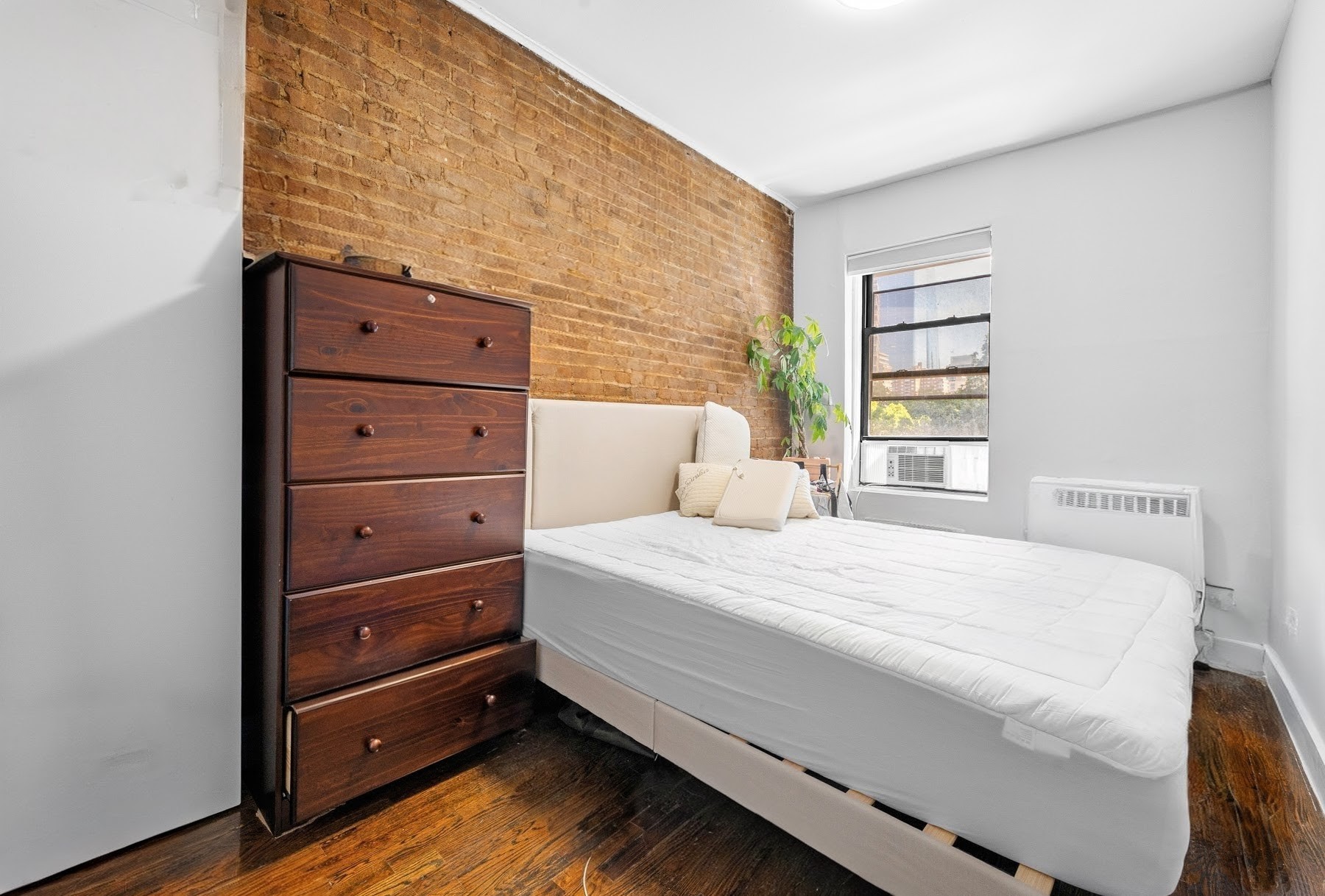 326 W 23rd Street 3f
