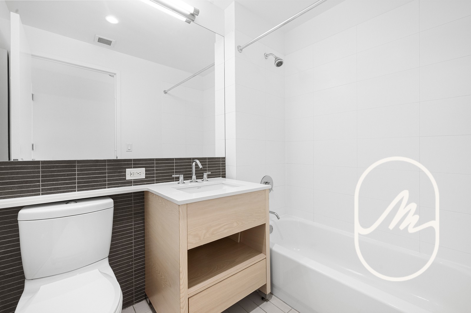80 Dekalb Avenue 24L