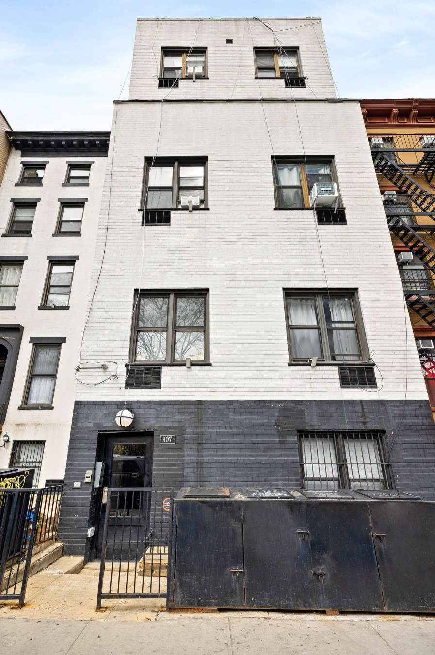307 W 29th Street 4b
