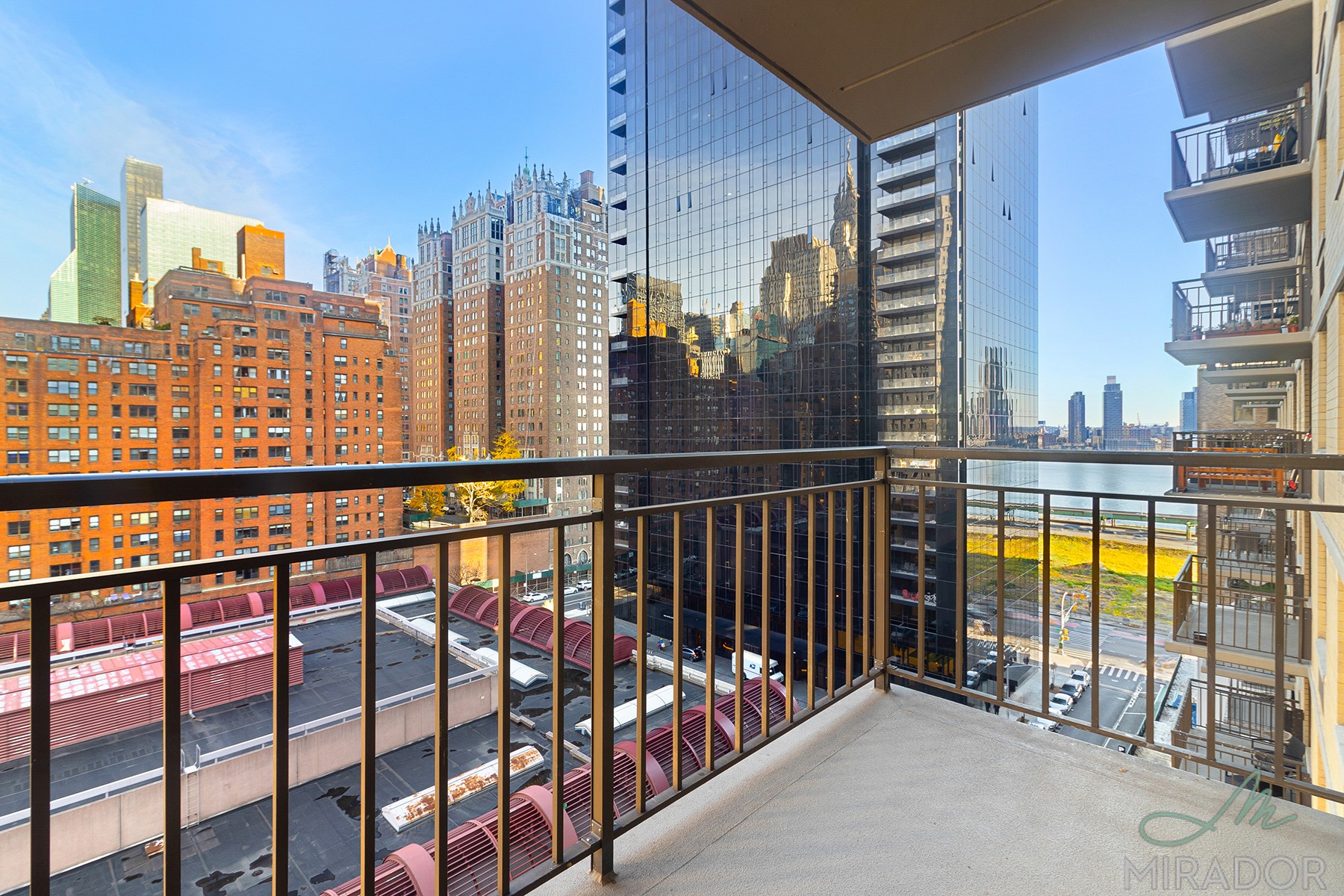 330 E 39th Street 11D