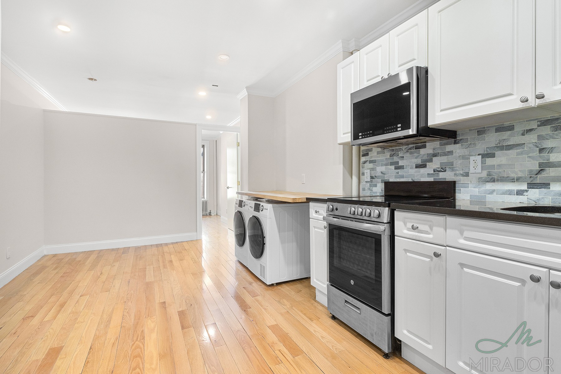 332 E 9th Street 16